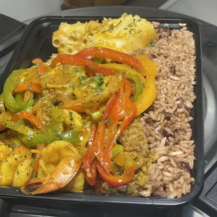 Curry Shrimp, Rice &amp; Peas, Mac n Cheese