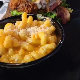 Fried chicken burger and mac n cheese