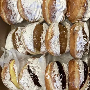 The paczki I brought hone to share.