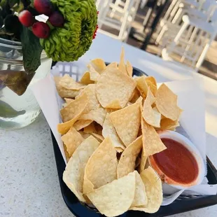 nachos and salsa