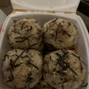 4 Pieces Bulgogi Rice Ball. 95% Rice. Still yummy.