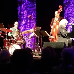 Diane Schuur in concert 1/16/2015