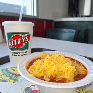 Chili 3-way - spaghetti, chili, mound o' cheese, and a side of oyster crackers. Don't bother me. I'm eating.