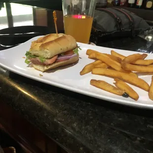 1/2 the Italiano and fries.