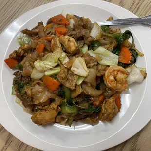 Combination Pad kee mao &quot;drunken noodles&quot;