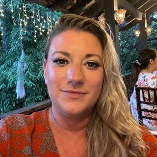 Rachel R.