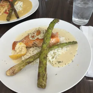 I tried the Lemon &amp; Garlic Salmon w some incredible sauce &amp; pictured also is Morracon Roasted Chicken which my coworker enjoyed!