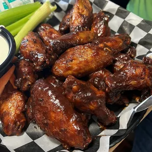 chicken wings, poultry, food, chicken, bbq wings, fried chicken wings, bbq chicken, chicken wings and fried chicken, fried chicken