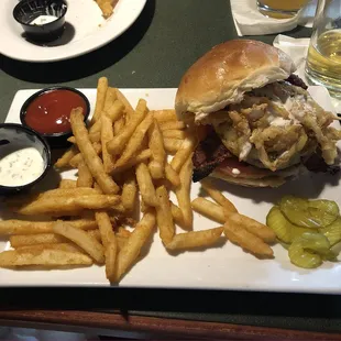 River City Grill - Winona, Minnesota - Cheddar Bacon Burger