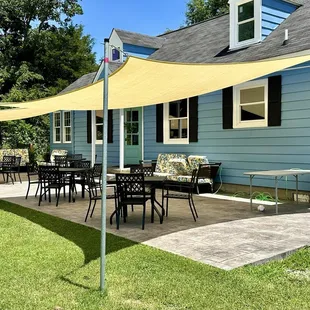 Optional outdoor seating.