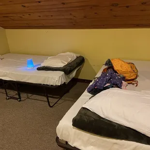 Sleeping loft, not pictured js the queen bed!!