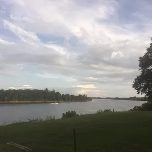 Tennessee River