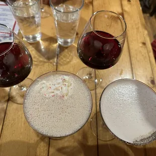 Wine and martini&apos;s