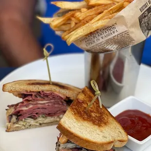 River Oaks Restaurant