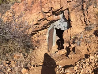 El Paso Tin Mines Hike