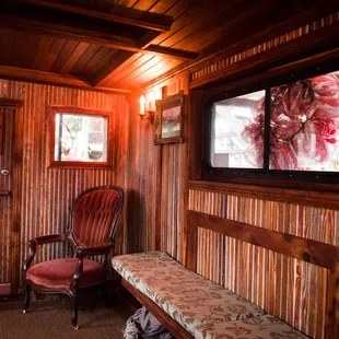 sushi and sashimi, interior