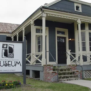 River Road African American Museum & Gallery