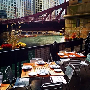 10/27/14 &amp; it&apos;s in the high 70&apos;s. What a perfect day to grab one of these amazing tables on the river.