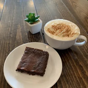 Gluten free brownie with our Elberfeld coffee drink.