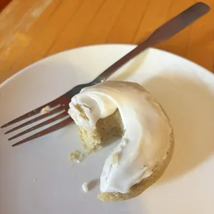 GF maple vanilla donut.