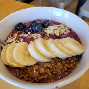 Acai bowl