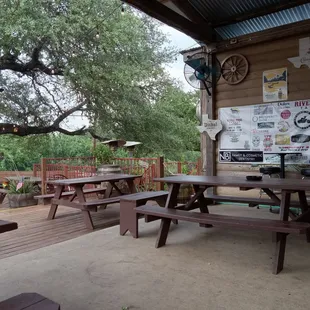 ramen and noodles, outside