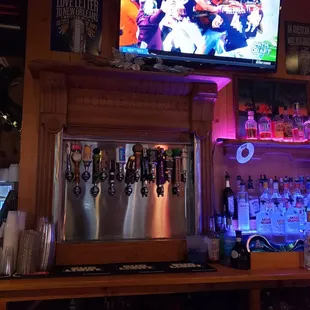 Fabulous server Alisha