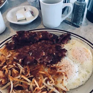 Corned Beef Hash* ... I ordered hash &amp; hash browns crispy
