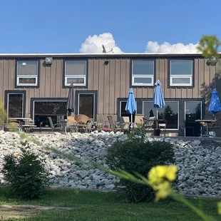 view of rear of restaurant