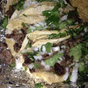 Asada tacos to go with salsa verde