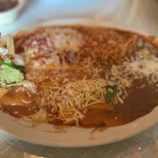 Chile relleno, cheese enchilada with rice and beans
