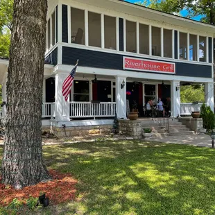 the front of the restaurant