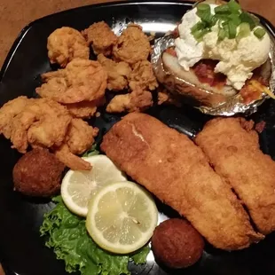 Seafood pick your own trio! 3 words DEE LICS US!