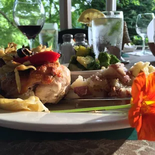 River 's Edge Chicken