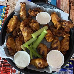 chicken wings and celery