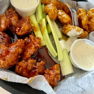 Honey BBQ &amp; Carolina Gold Boneless Wings