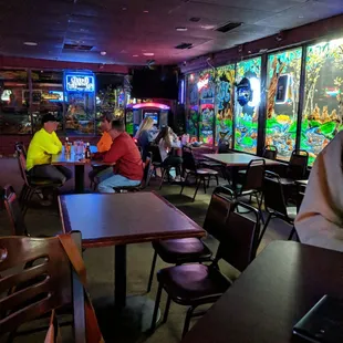 Music is great, food is good, service sucks!!