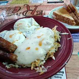eggs, sausage, hash browns and toast