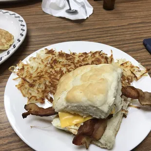 Biscuit sandwich