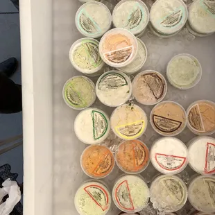  container of frozen yogurt