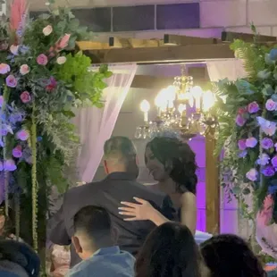 Arreglo floral para una quinceañera