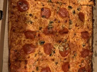 Aumer's Sports Bar & Grille