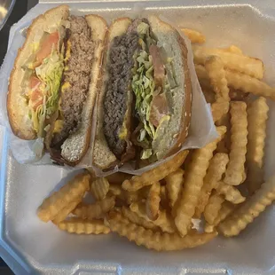 Bacon cheeseburger with fries