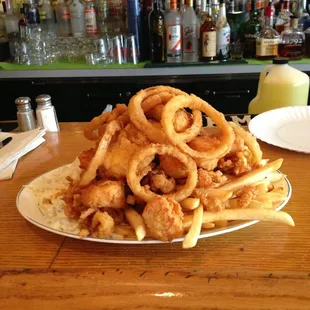 Seafood Plate (aka Fishermen&apos;s Platter)