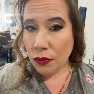 Sara L.