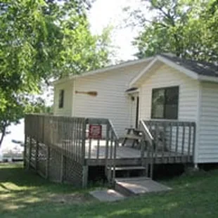Your deluxe lakeside cabin awaits your family!