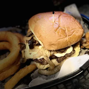 NOBLE-TON Burger!
