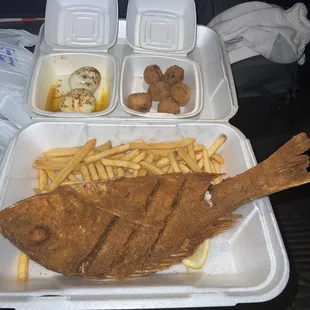 Red Whole fried snapper platter