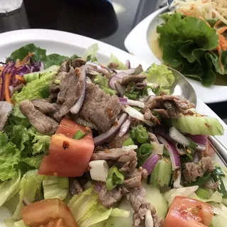 24.Spicy Beef Salad