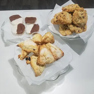 Cookies, scones &amp; muffins
